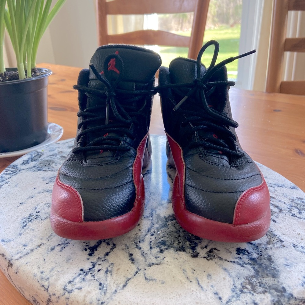 Air Jordan 12 XII flu Kids size 13